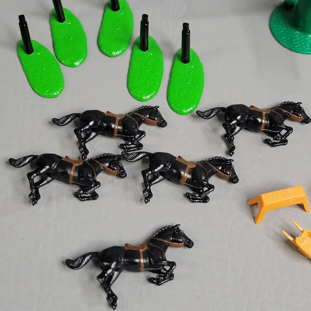 Vintage 1993 Ertl Farm Country Riding Stable Set 4217 Accessories Only